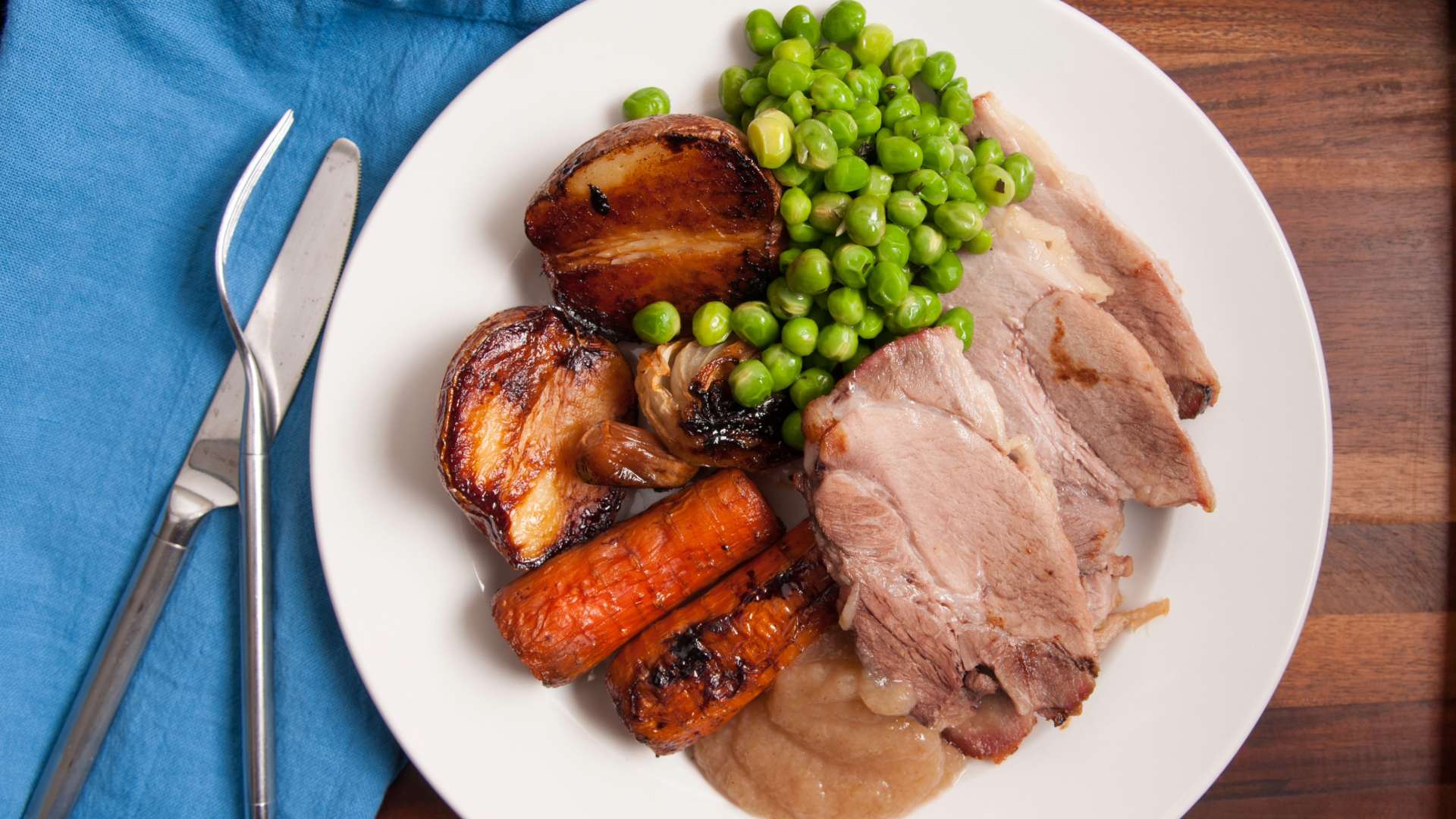 roast-pork-with-fresh-vegetables